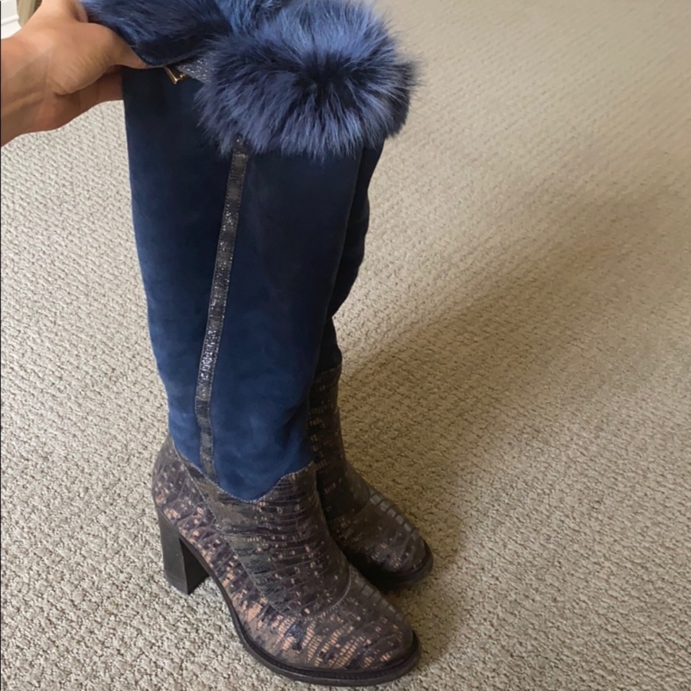 Ugg Collection real fur boots 9.5 made in Italy!